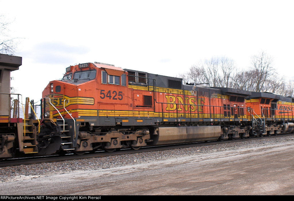 BNSF 5425